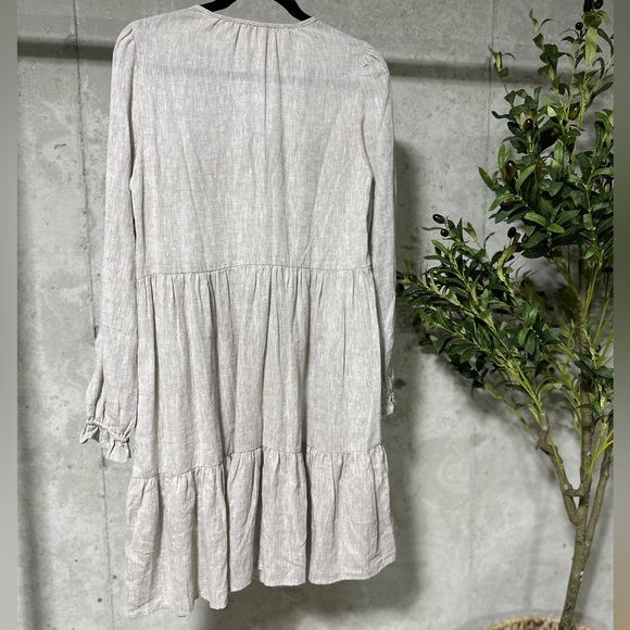 NEW! Cynthia Rowley linen grey tiered v neck dress - Picture 4 of 5